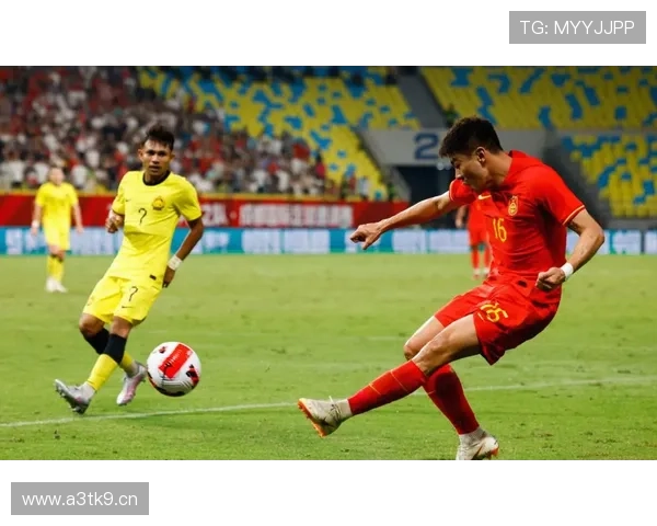 国足两场国际友谊赛表现解析